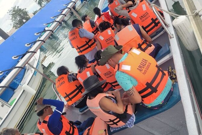 3 Hours of Whale Watching in Puerto Vallarta - The possible extras: Los Arcos and a beach stop