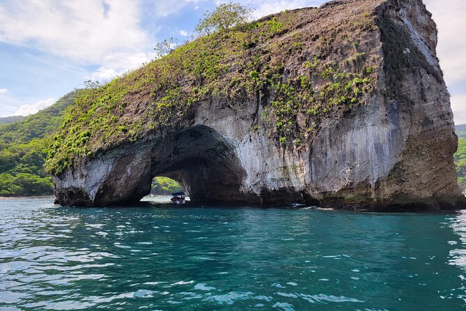 3 hours private snorkeling tour in Misaloya, Puerto Vallarta - Private space for up to eight people