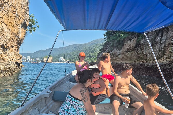 3 hours private snorkeling tour in Misaloya, Puerto Vallarta - Reaching Los Arcos de Mismaloya by private boat
