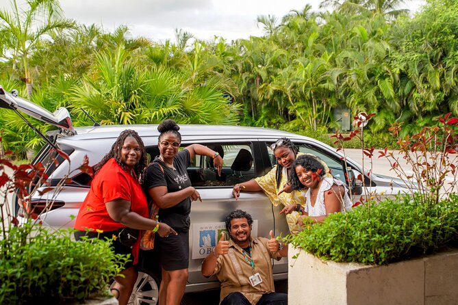 Airport Pickup in Puerto Vallarta: Private Round Trip of 22km - How the service compares with a shared ride