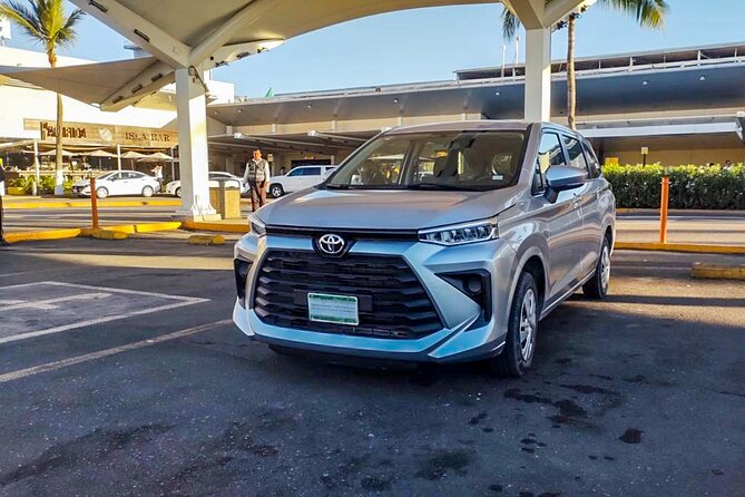 Airport Pickup in Puerto Vallarta: Private Round Trip of 22km - The optional 15-minute stop is more useful than it sounds