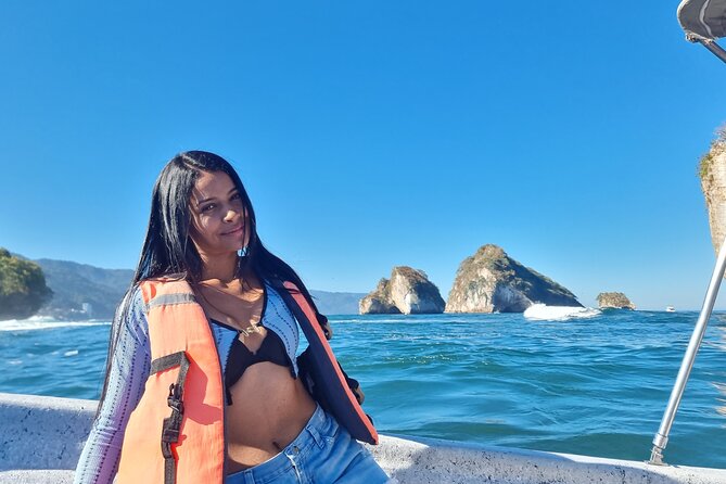 Boat and Snorkel Tour to 5 Islands of Los Arcos - Mismaloya beach and the flexible finish