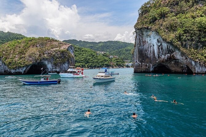 City Tour Express in Puerto Vallarta and Paradise Beaches - Los Arcos: fifteen minutes for the classic view
