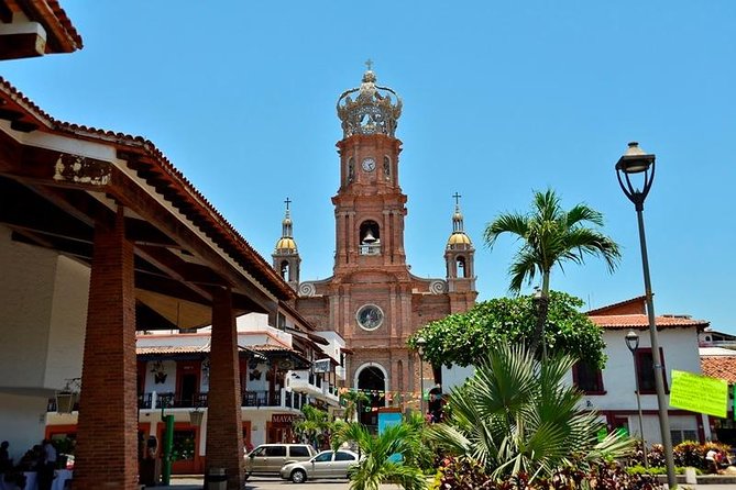 City Tour Puerto Vallarta - Churches, Tequila Test and more - Driving south to Mismaloya