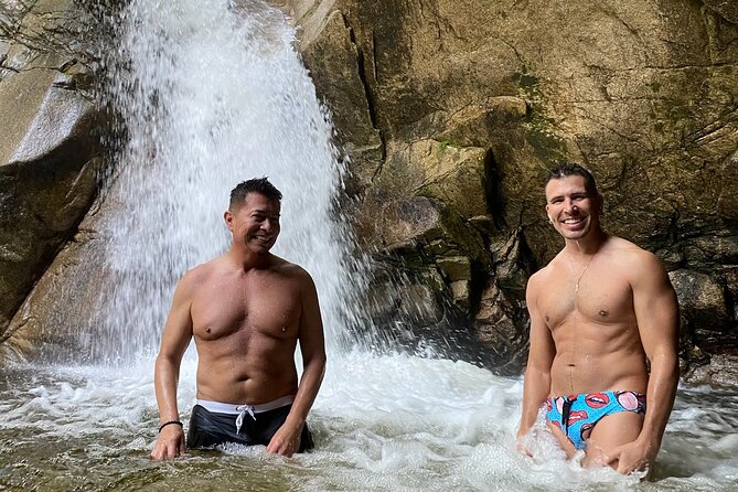 El Nogalito Mountain River- Hiking Tour - Meeting Curiel at 10:00 a.m. in Zona Romántica