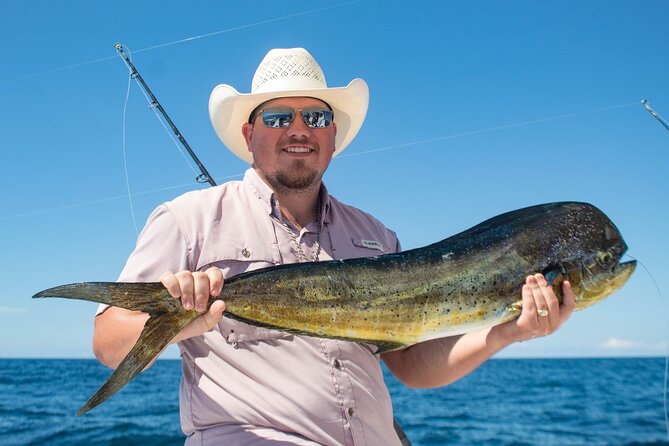 Fishing and snorkel tour in Puerto Vallarta and Nuevo Vallarta - Boat comfort and crew service
