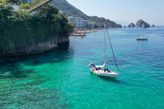 Full-Day Private Sailing Cruise Puerto Vallarta with Snorkeling - Crew service and the feel of the day