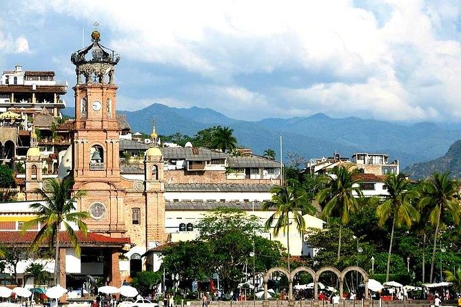Full-Day Puerto Vallarta City Highlights Tour - The shopping stops are a major part of the day
