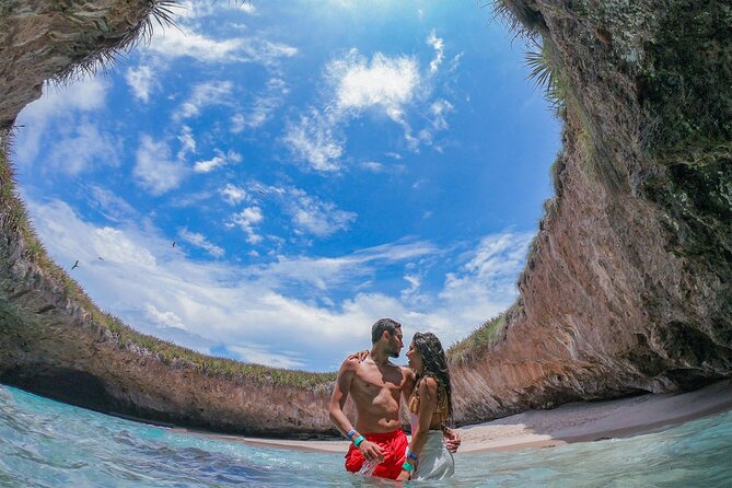Full Day Tour Isla Marietas with Meals and Open Bar - The long run to the Marietas Islands