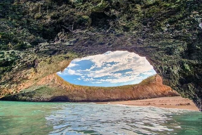 Hidden Beach - Marietas Islands - Snorkeling in the protected waters