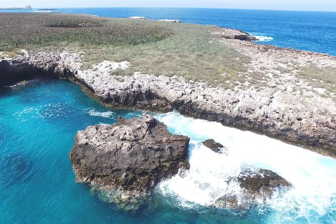 Islas Marietas - Incredible Tour Catamaran from Puerto Vallarta - Setting out from Puerto Magico at 8:00 a.m.