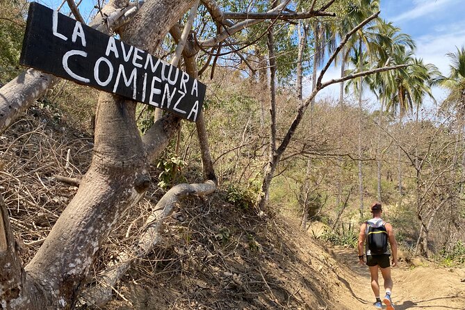 Las Ánimas to Quimixto Waterfall Half-Day Hiking Tour - A pause in the fishing village of Quimixto