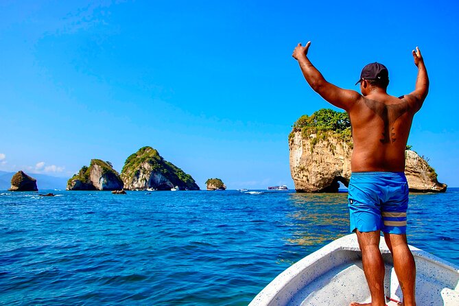Los Arcos 5 islands Snorkeling Cliff Jumping and Hidden Beach - Los Arcos is the real reason to go