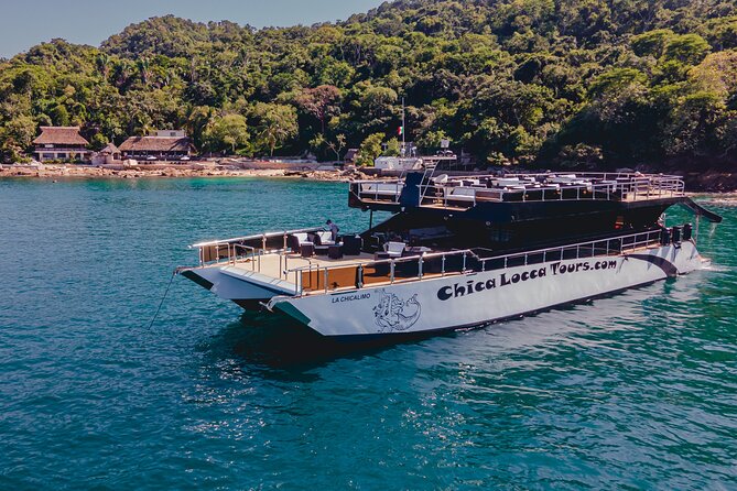 Luxury Mega Yacht 100' Limousine of the Sea 2: Puerto Vallarta - Key points at a glance