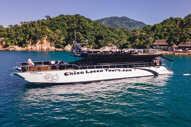 Luxury Mega Yacht 100' Limousine of the Sea 2: Puerto Vallarta - The crew, guide, and tone of the day