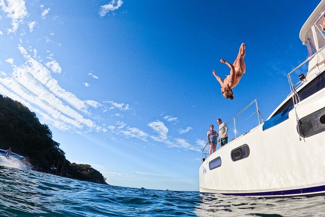 Luxury Yacht & Snorkel with All inclusive Open bar and lunch - Why the price can make sense