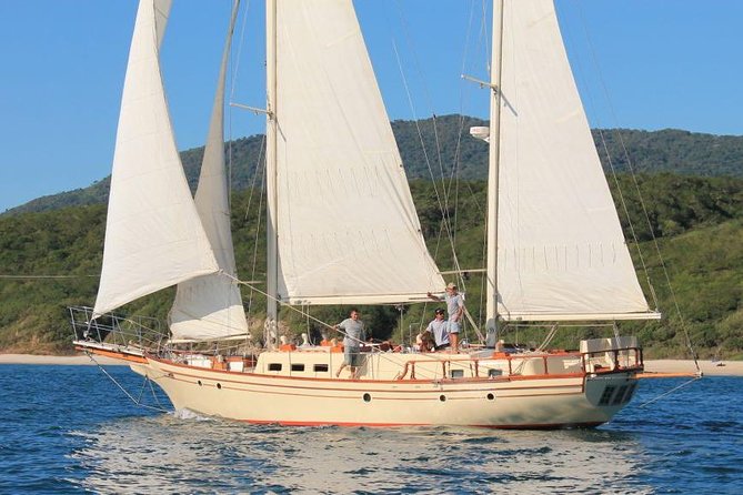 Marietas Sail, Snorkel and Beach - Sailing out from Paradise Village