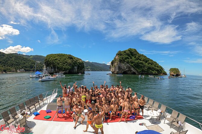 Mega Yacht Limousine of the Sea 1: Puerto Vallarta - The open bar and food service
