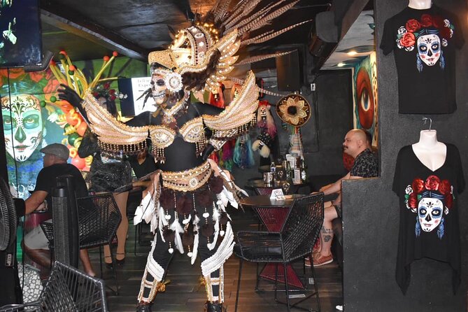 Mezcal vs. Tequila Cocktail Tasting in a Cantina - Who will enjoy this most