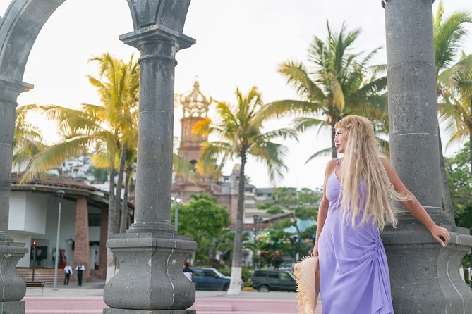 Photo Shoot in Puerto Vallarta Historic Downtown - Who should book this experience?