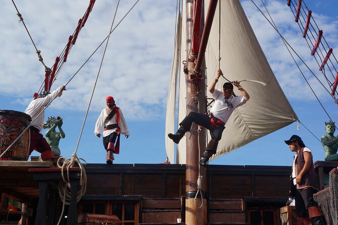 Pirate Ship Premium Dinner Cruise with Show - Premium drinks, music, and the party atmosphere