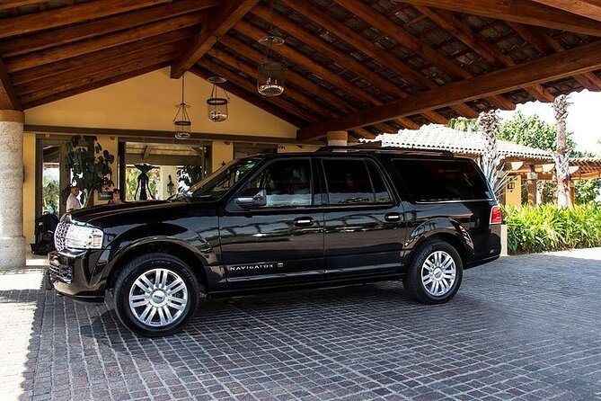 Private transfer round trip Puerto Vallarta Airport To Hotel In Luxury Vehicle - Price, convenience, and what you are really buying