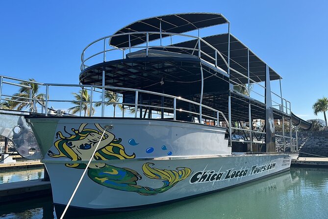 Private Yacht Charter ChicaFUN 2 Waterslides All Inclusive - An open bar with snacks included