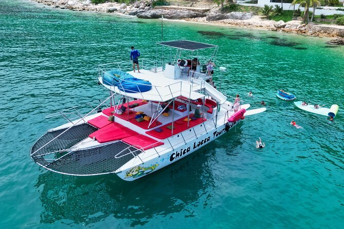 Private Yacht Charter ChicaFUN 3 Waterslides All Inclusive - Four hours versus a full day