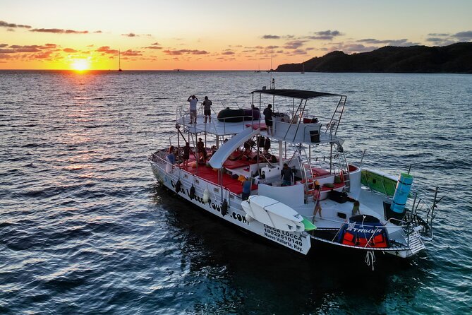 Private Yacht Charter on ChicaFun 1 Waterslides all inclusive - Yelapa for a longer beach stop