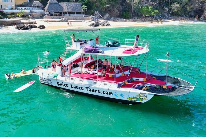 Private Yacht Charter on ChicaFun 1 Waterslides all inclusive - Choosing your route south from Puerto Vallarta