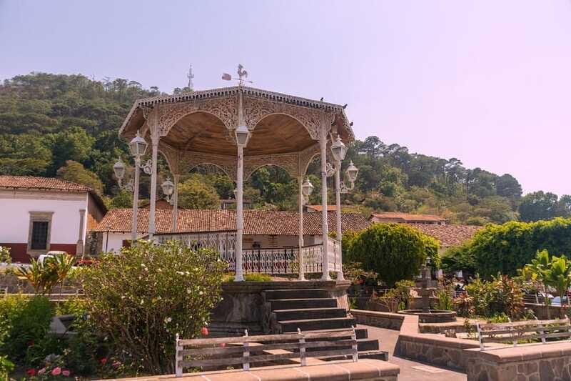 Puerto Vallarta: Guided San Sebastian Tour - Which guide experience can you expect?