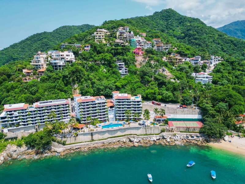 Puerto Vallarta: Hop-On-Hop-Off City Bus Tour - The Malecon and central Puerto Vallarta
