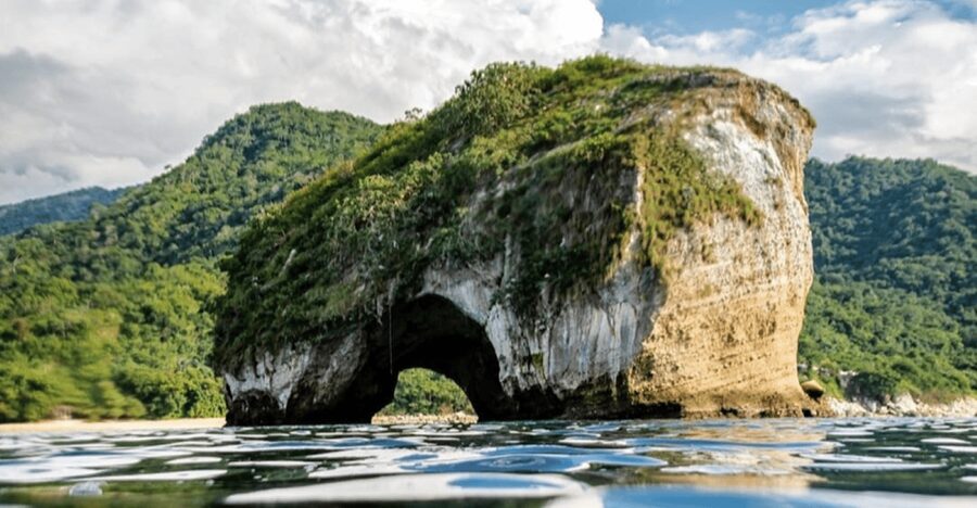 Puerto Vallarta: Los Arcos, Ánimas, and Quimixto Boat Tour - Timing and group size can shape your day