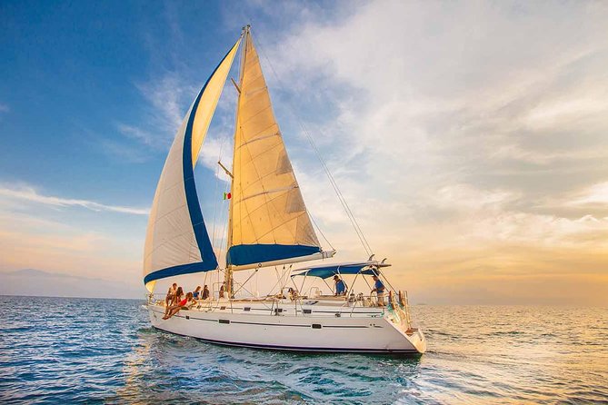 Puerto Vallarta, Luxury Sunset Sailing - Who should book the Puerto Vallarta sunset sail?