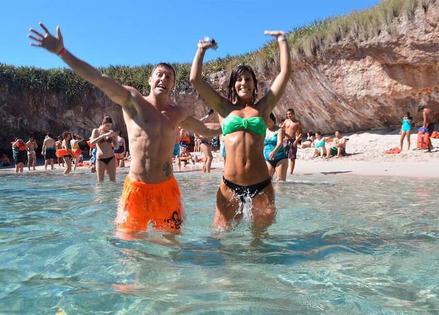 Puerto Vallarta: Marietas Island, Breakfast, Lunch, Open Bar - The six-hour route from Puerto Vallarta to Las Marietas
