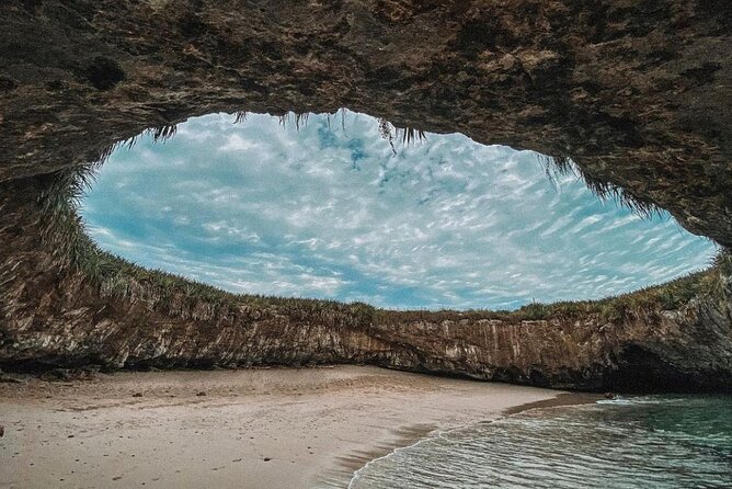 Puerto Vallarta: Marietas Islands with Open Bar and Food - Key points to know before booking