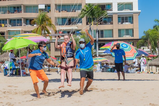 Puerto Vallarta Parasailing Experience - Personal attention in a private activity