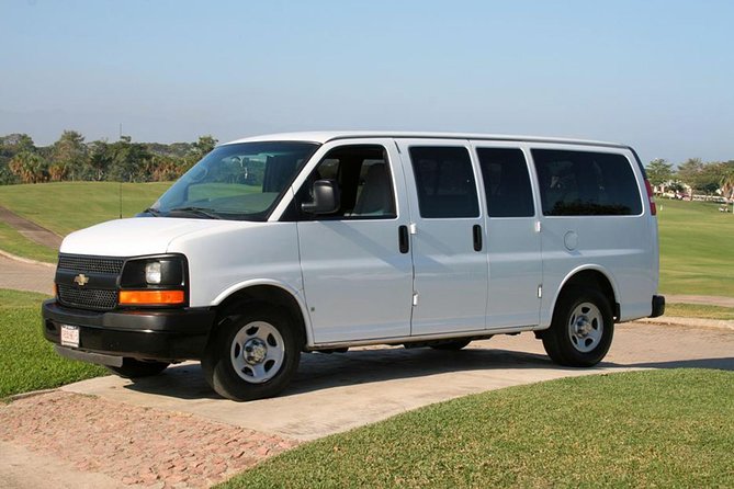 Puerto Vallarta Roundtrip Shuttle Airport Transfer - Shared shuttle, private car, or taxi?