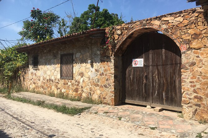 Puerto Vallarta's Historic Mexican Village Tour: El Tuito - Does the $49.50 price offer good value?