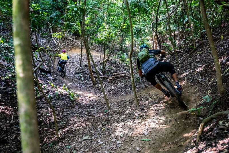 Sayulita: Jungle Mountain Biking - Choosing between the beach route and the mountain climb