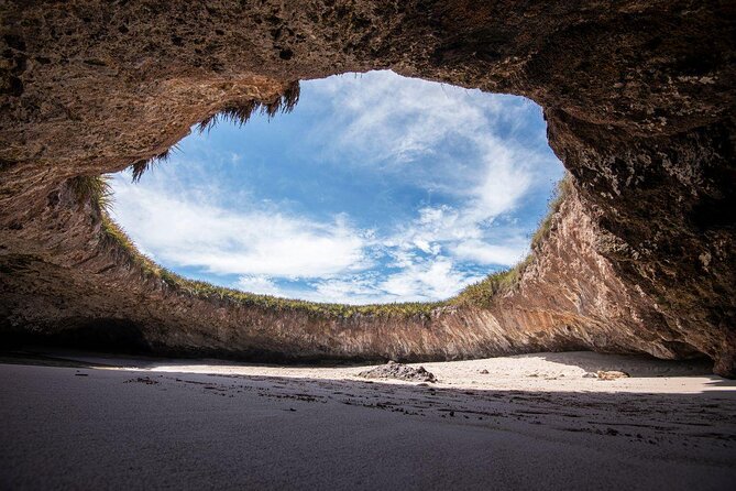 Scuba Diving Puerto Vallarta Undersea Arcos or Marietas - Key things to know before booking