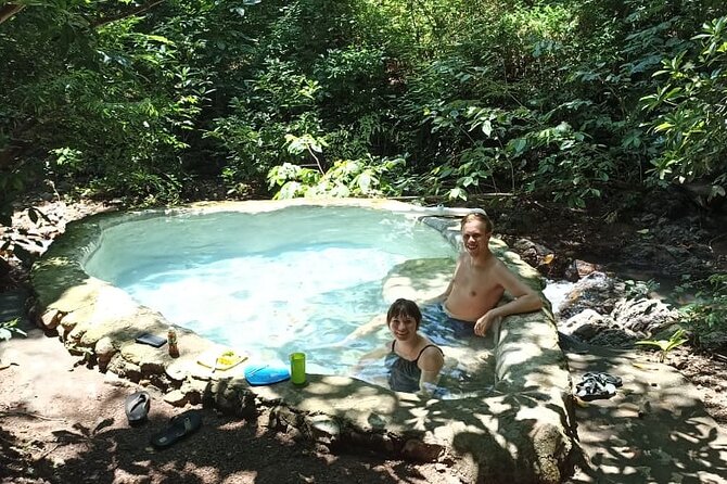 Shaded Hot Spring, Massage and Mex Grill in Puerto Vallarta - Shopping for lunch in San Juan de Abajo