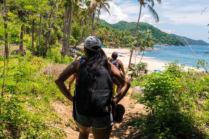 Six Hidden Beaches Hike - The first trail section and tiny Colomitos