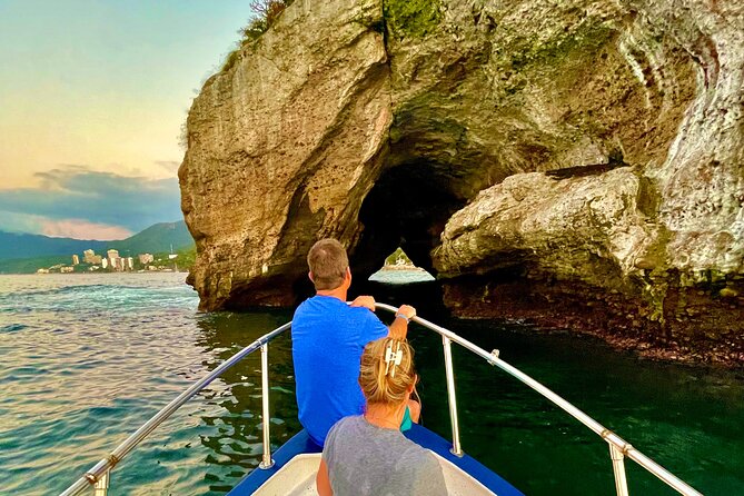 Sunset and Bioluminescence Boat Tour at Los Arcos Islands - Getting from Zona Romántica to the beach