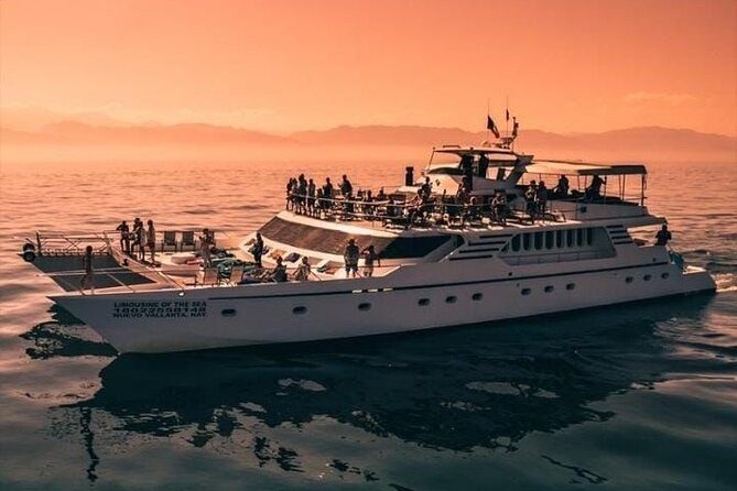Sunsets and Whales Mega Yachts ALL INCLUSIVE: Puerto Vallarta - Chasing humpbacks across Bay of Banderas