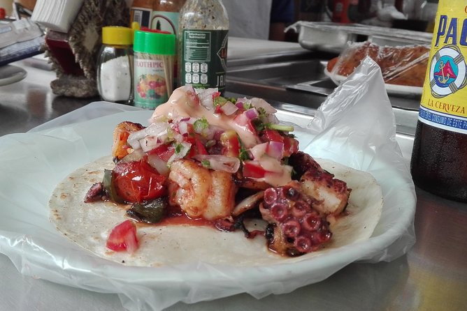 Taco101 - daytime taco walk - all inclusive. - Walking through Centro and the Zona Romántica