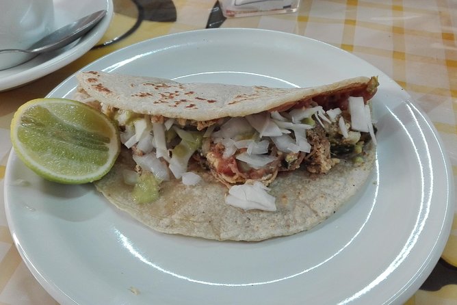 Taco101 - daytime taco walk - all inclusive. - Family-run stands instead of tourist restaurants