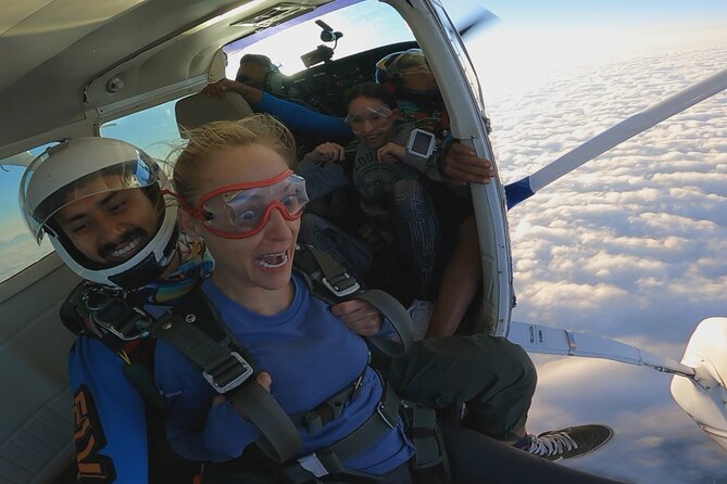 Tandem Skydive in Puerto Vallarta With Beach Landing - Landing on Playa del Holi