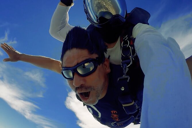 Tandem Skydive in Puerto Vallarta With Beach Landing - Who will enjoy this most