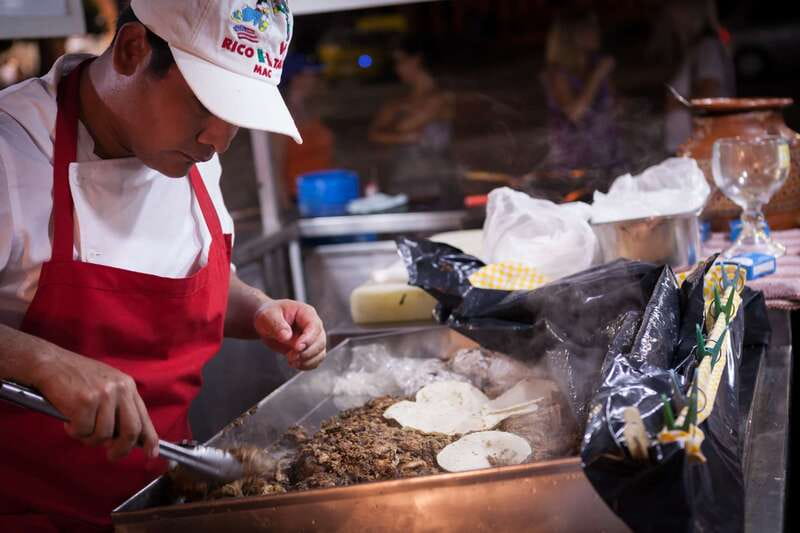 Vallarta: Mexology Tacos & Tequila Tour - Meeting at Lazaro Cardenas Park